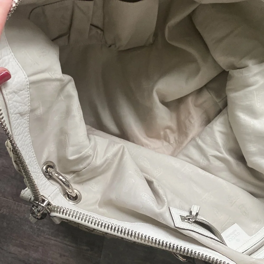 Gucci Beige and White Tote Bag - Picture 7 of 9